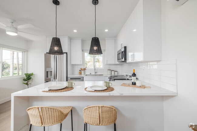 Pacific Apartment Homes @ 1620 E Maple, El Segundo, CA 90245 - photo 4