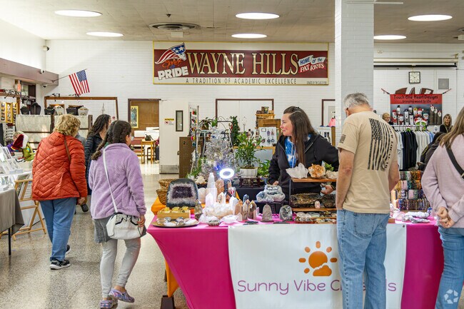 The Wayne Jinglefest Craft Fair attracts hundreds of holiday shoppers.