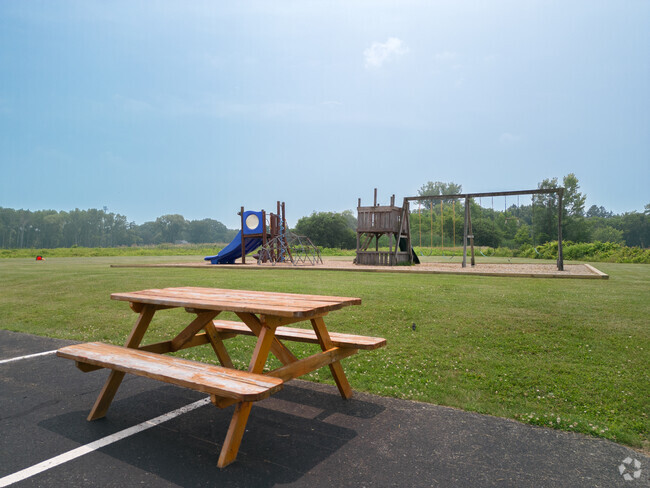 The Mt. Moriah Academy has plenty seating around the school grounds.
