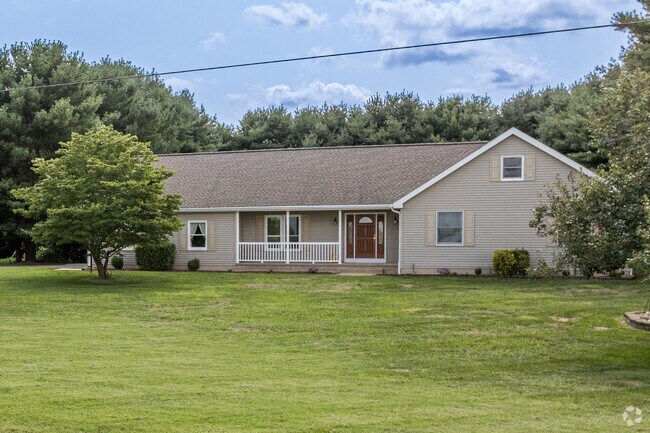 Some of the Woodside East ranch homes have covered porches.