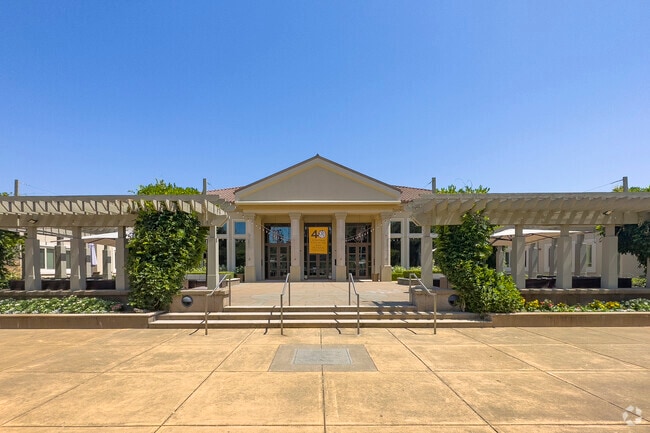 Private Sonoma Country Day School in Fulton, California is one of the best in the State.