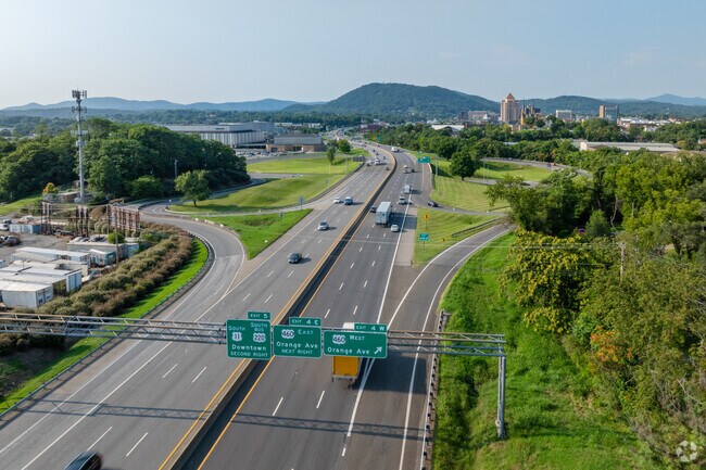 Interstate 581 is easily accessible for residents in Loudon-Melrose who need to travel.