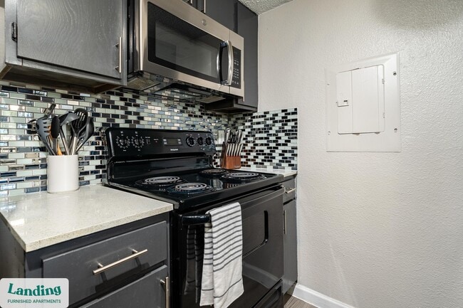 711 Brentford Place unit 120, Arlington, TX 76006 - photo 3