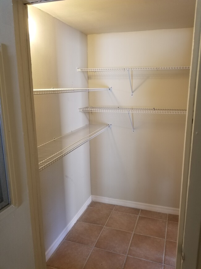 walking closet