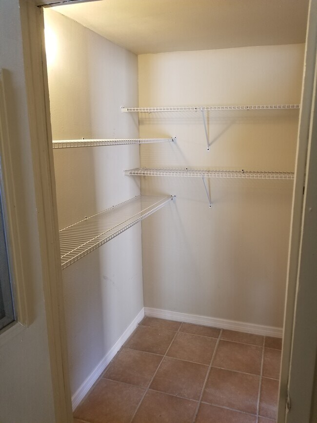 walking closet
