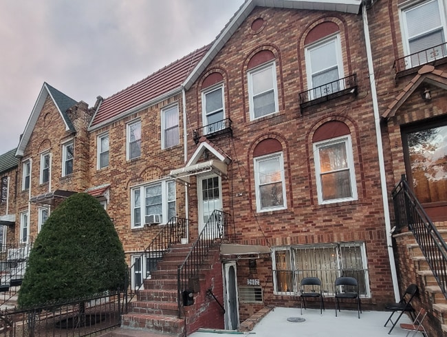 2037 Coyle St unit 2, Brooklyn, NY 11229 - photo 2