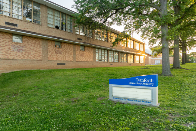 Danforth Elementary has a student teacher ratio of 13:1.