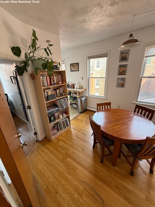 25 Hanover Ave unit 4, Boston, MA 02113 - photo 7