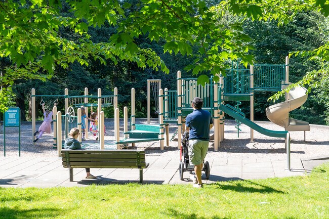 Families gather at Fisher’s Creek Park for playground fun and outdoor time.