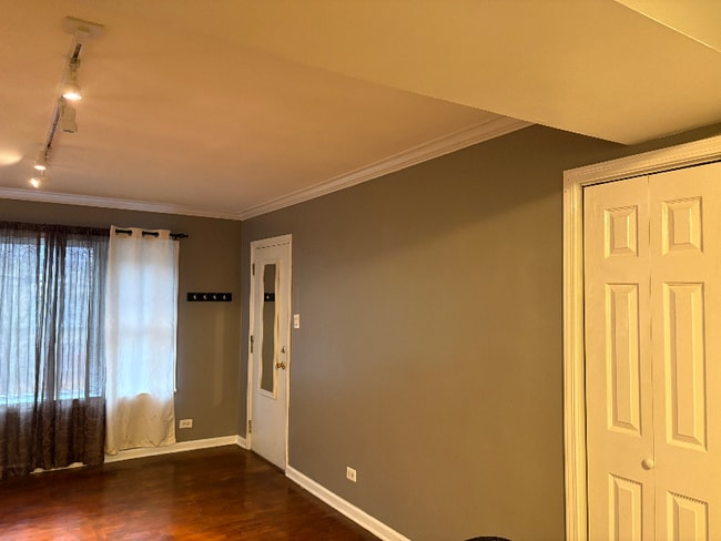 129 Elmwood Ave, Evanston, IL 60202 - photo 3