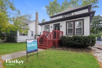 125 S Fordham Ave, Aurora, IL 60506