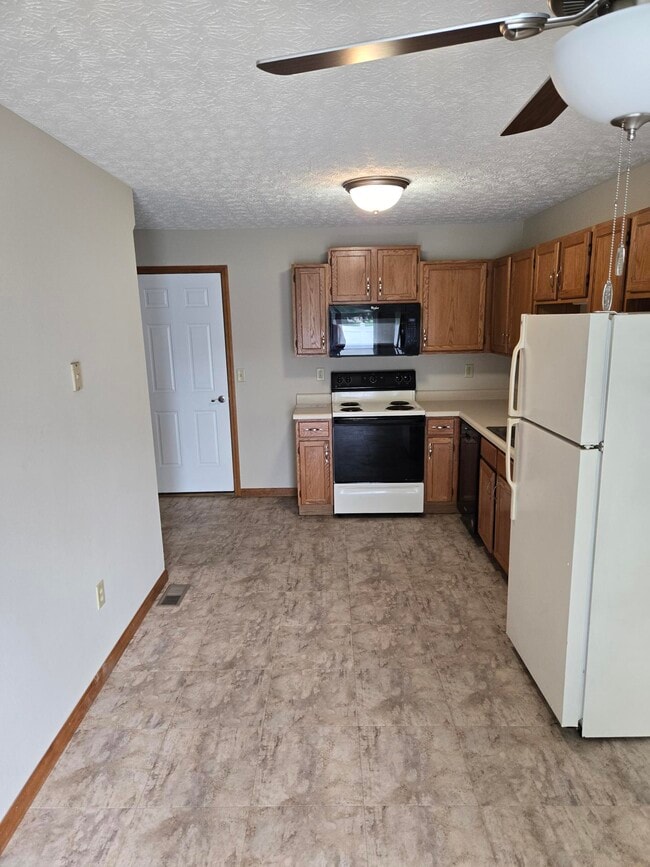 1757 N Keebler Ave unit 1757, Collinsville, IL 62234 - photo 5