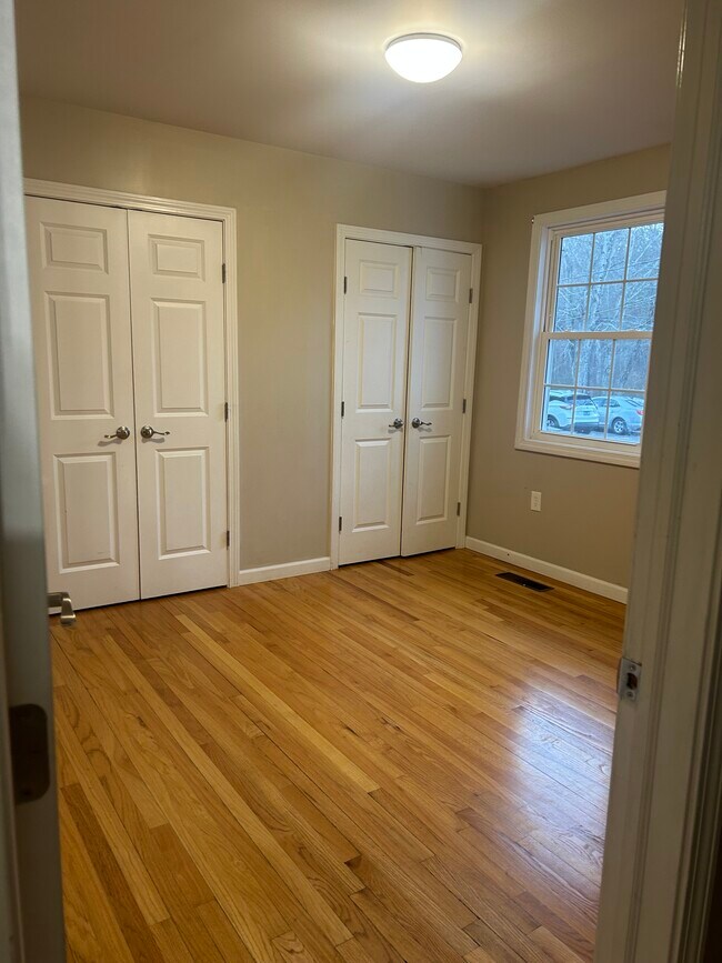 19 Church Ln unit A, East Lyme, CT 06333 - photo 3