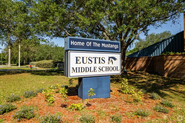 Eustis Middle School earns a B- on Niche and serves almost 800 area students each year.