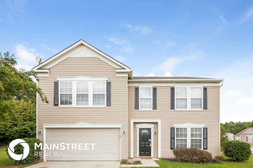 6624 Rustic View Ct, Charlotte, NC 28216 - photo 1