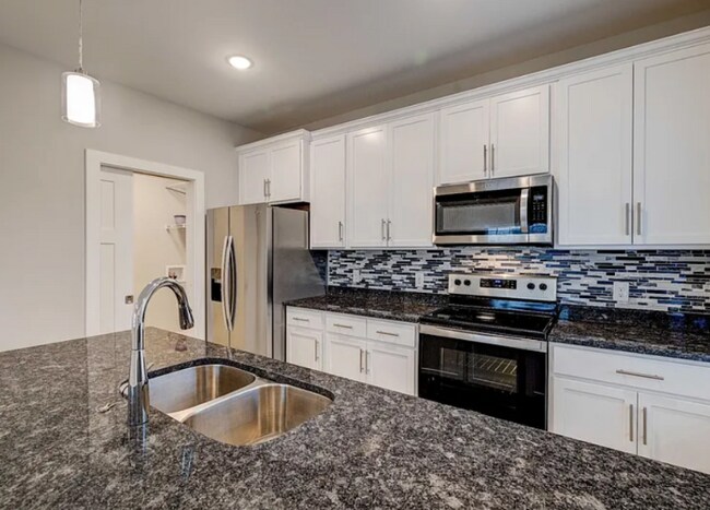 2129 Bayport Ave, Old Hickory, TN 37138 - photo 4