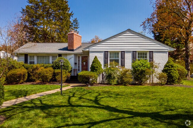 Residents can find a lovely ranch-style home in South Kensington.