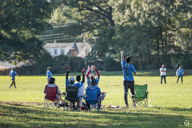 Head to Costello Park for a game of cricket and enjoy the outdoors in Bull Run.