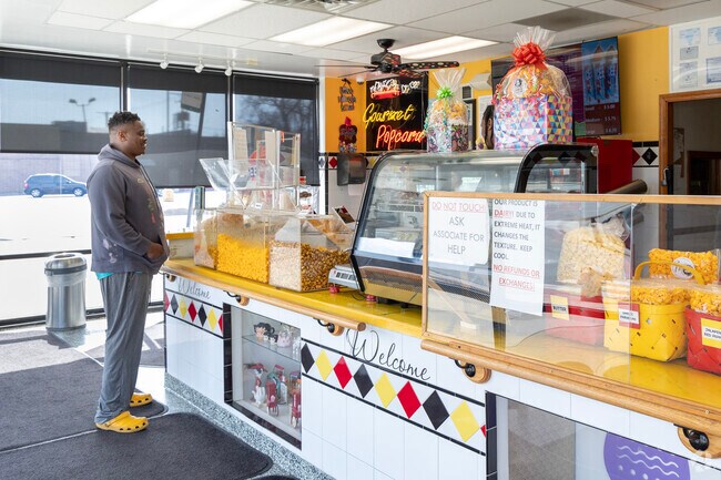 Let's Get Poppin is the number one spot for fresh popcorn in Morgan Park, a local favorite.
