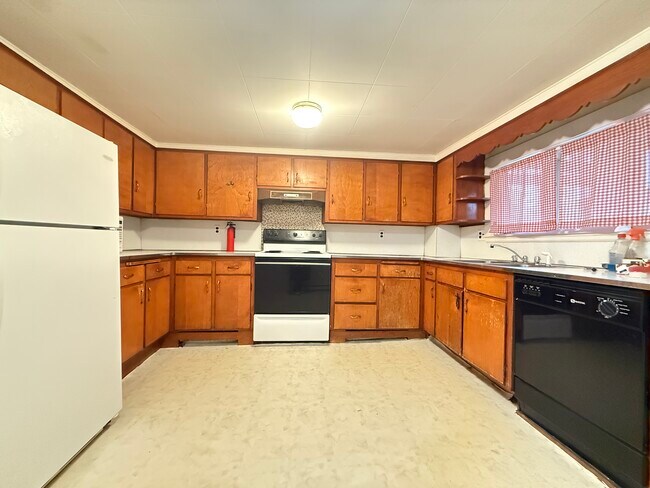 199 Mount Auburn St unit 195-1, Cambridge, MA 02138 - photo 3