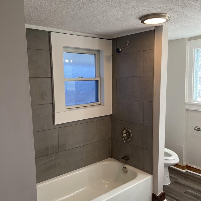 1239 Herberich Ave, Akron, OH 44301 - photo 7