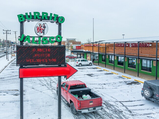 Burrito Jalisco has been serving the residents of Alsip since 1997.