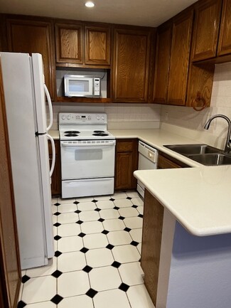5745 Friars Rd Unit Presidio Place Condos, San Diego, CA 92110