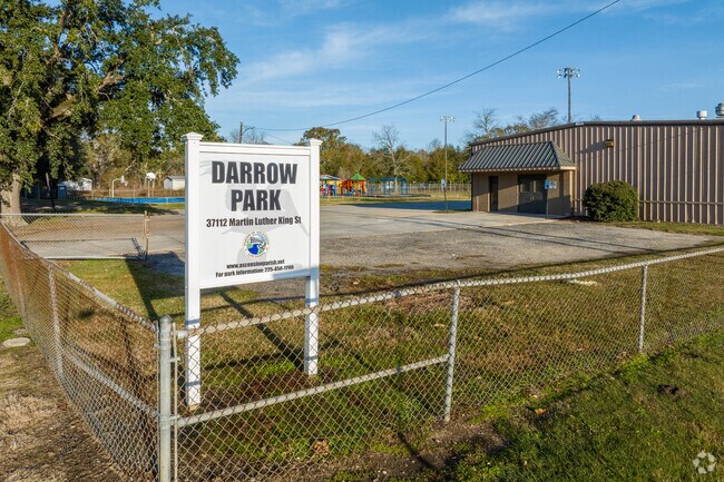 Darrow Community Center offers a basketball court, playground, and walking trail.