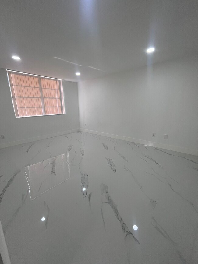 4594 NW 79th Ave unit 1D, Doral, FL 33166 - photo 7