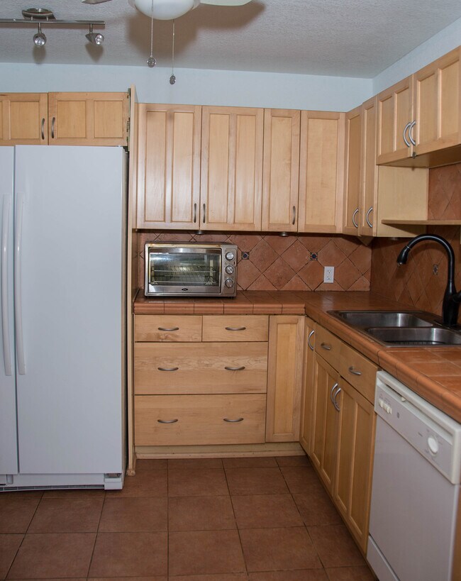 Palm-Aire Condominiums unit 101, Pompano Beach, FL 33069 - photo 4