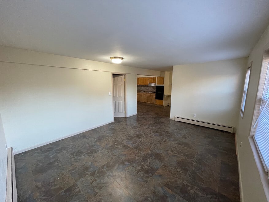 11 Munn Place unit 1, Yonkers, NY 10704 - photo 1