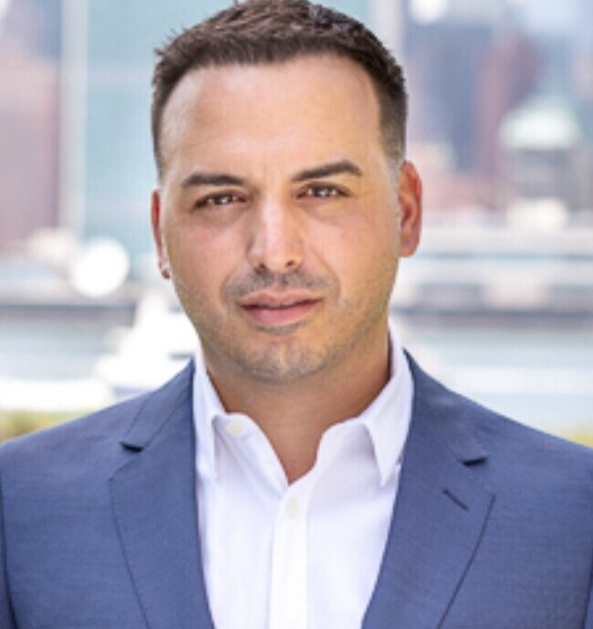 Agent Photo