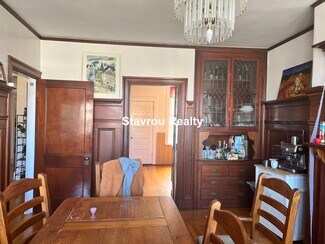 1681 Beacon St Unit 1, Brookline, MA 02445