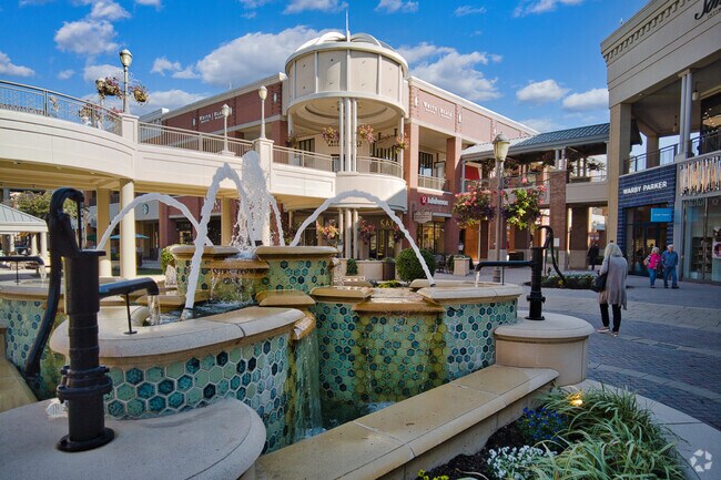 The Short Pump Mall is a short drive from Foxhall offering unlimited shopping options.