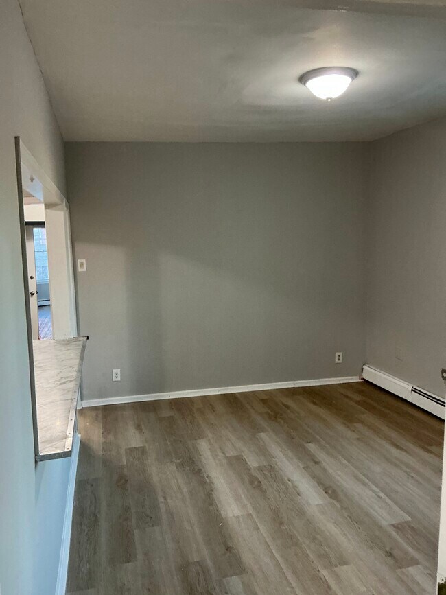 236 Old Bergen Rd unit 2, Jersey City, NJ 07305 - photo 5