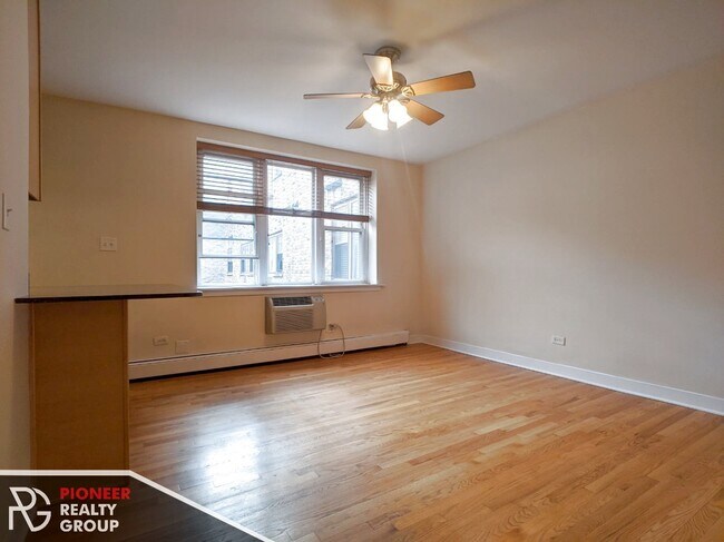 643 W Wrightwood Ave unit 315, Chicago, IL 60614 - photo 3