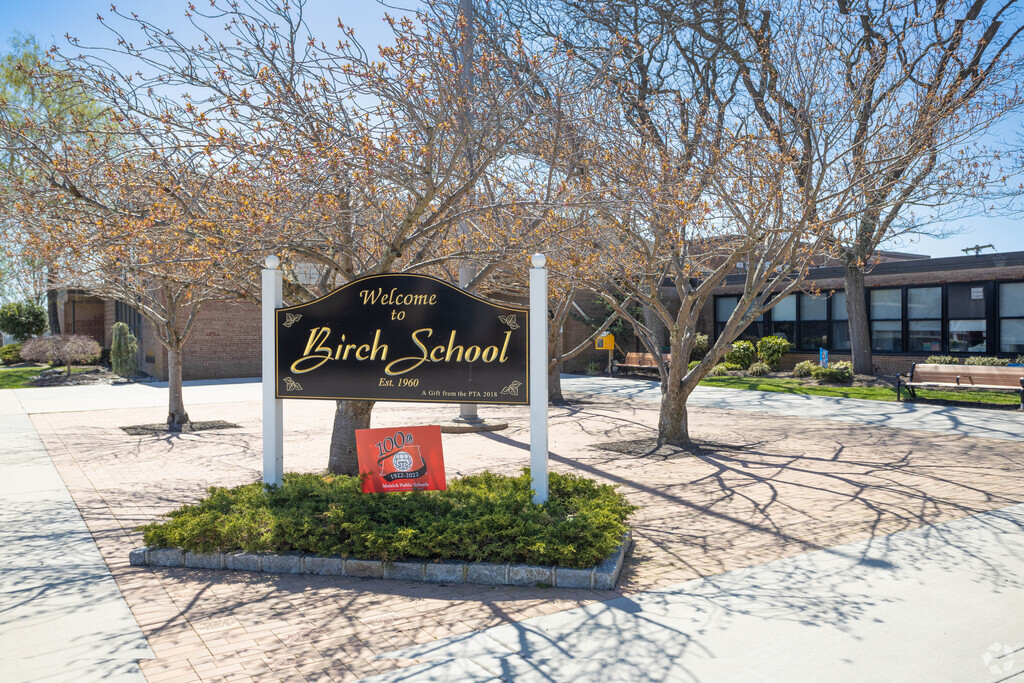 Birch School in Merrick NY Is One of Three Elementary Schools in the Town