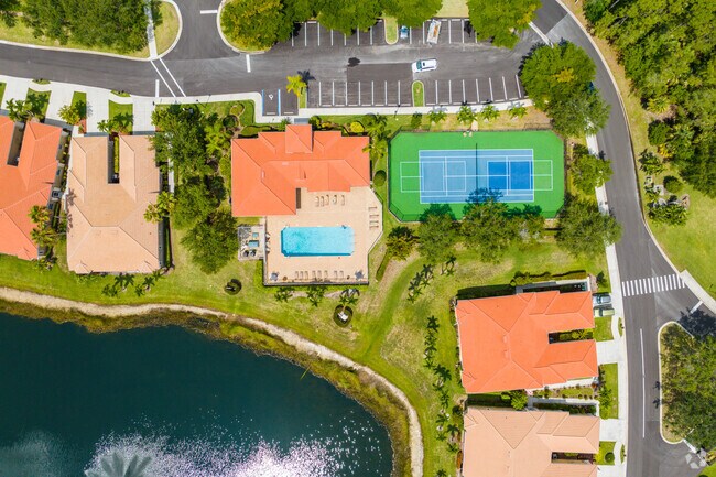 Many of the communities within Sapphire Lakes offer tennis courts and pools for residents.