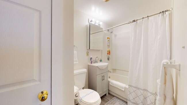 22 Hews St unit 2, Cambridge, MA 02139 - photo 6