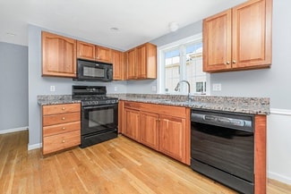 1005 Trapelo Rd, Waltham, MA 02452