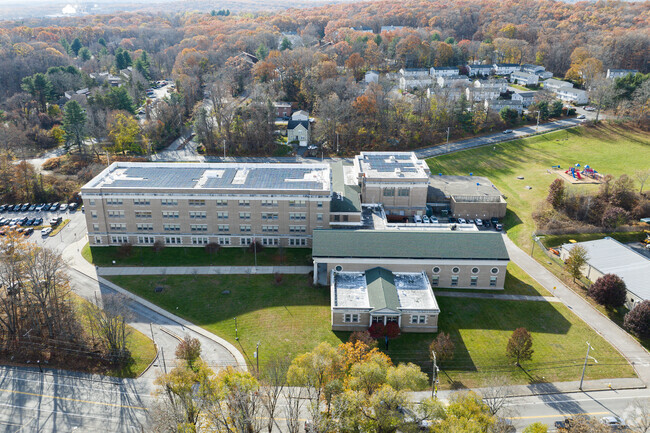 The Roosevelt Elementary School in conserves on energy through the use of solar panels.