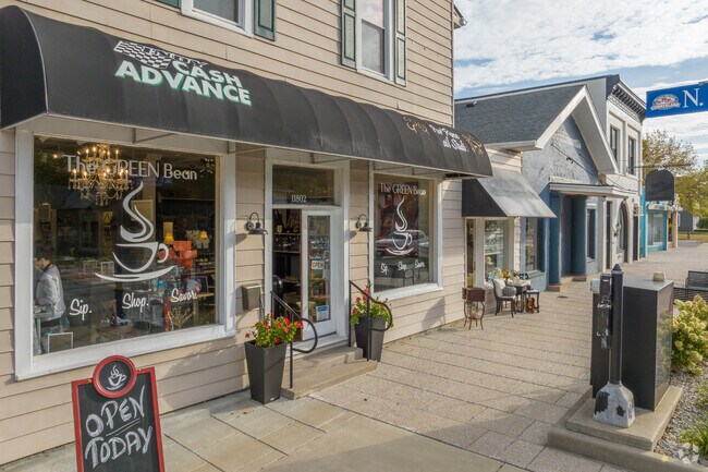 Washington Street is lined with some small retail shops in historic buildings.
