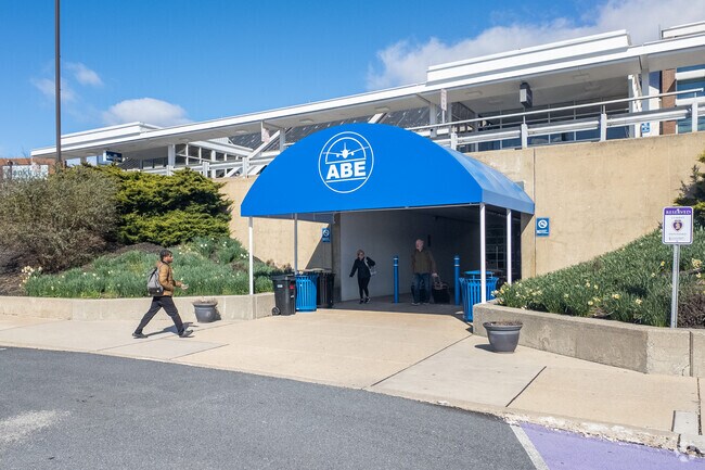 Lehigh Valley Airport is a convenient amenity for East Allentown residents.