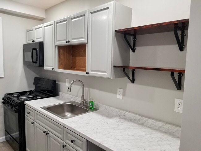 1518 S Bailey St unit 1518 South Bailey St, Philadelphia, PA 19146 - photo 3