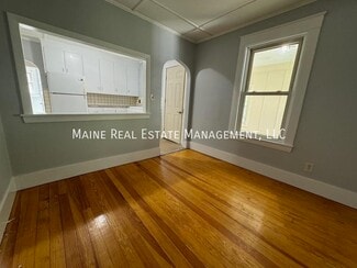 1 Bellevue St Unit 2, Winslow, ME 04901