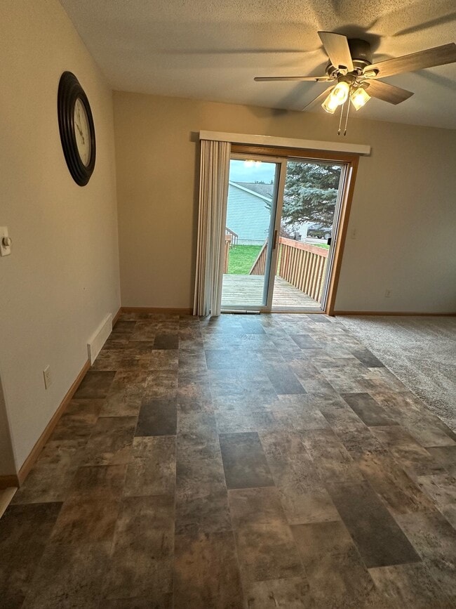 8715 141st St Unit 8715, Chippewa Falls, WI 54729