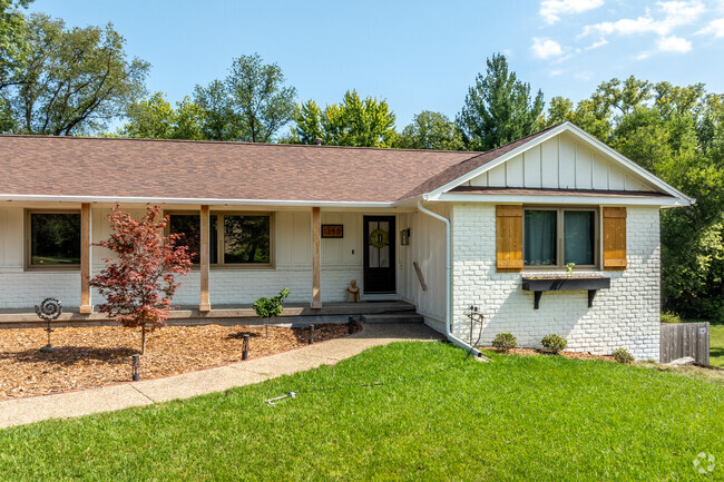 Quaint ranches are a popular style in Ty N Cae, many of which have been renovated.