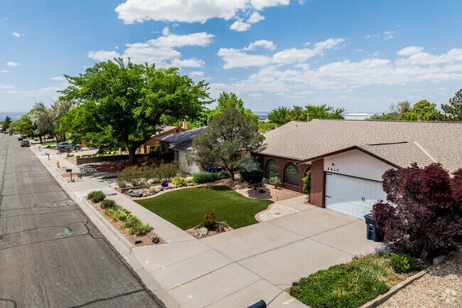 Ranch style homes are abundant in Matheson Park.