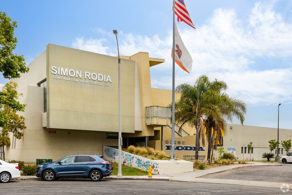 Simon Rodia Continuation School is a public high school in South Gate.
