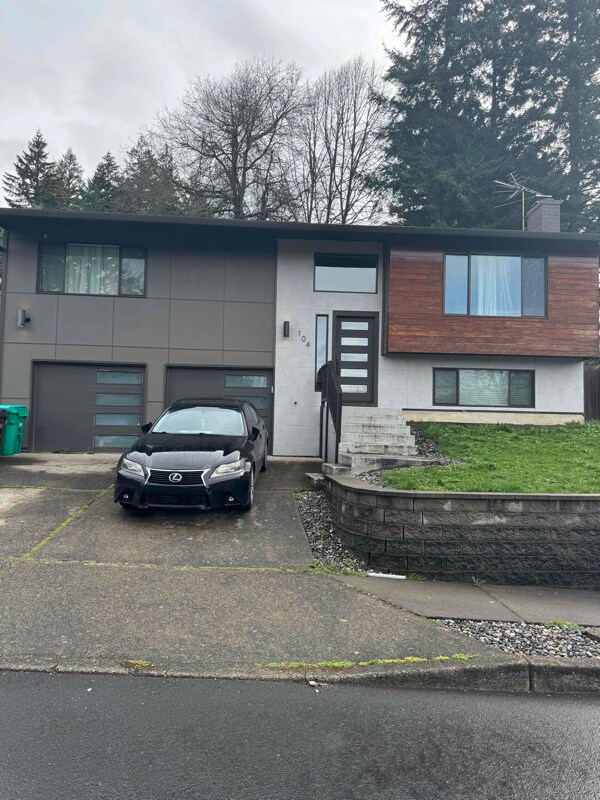 104 NW Royal Ct, Gresham, OR 97030